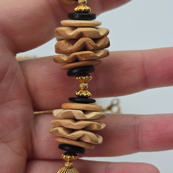 Chunky‎ Statement Necklace Wood Disc Beaded Gold Tone Boho Tribal Natural Brown - Picture 5 of 8